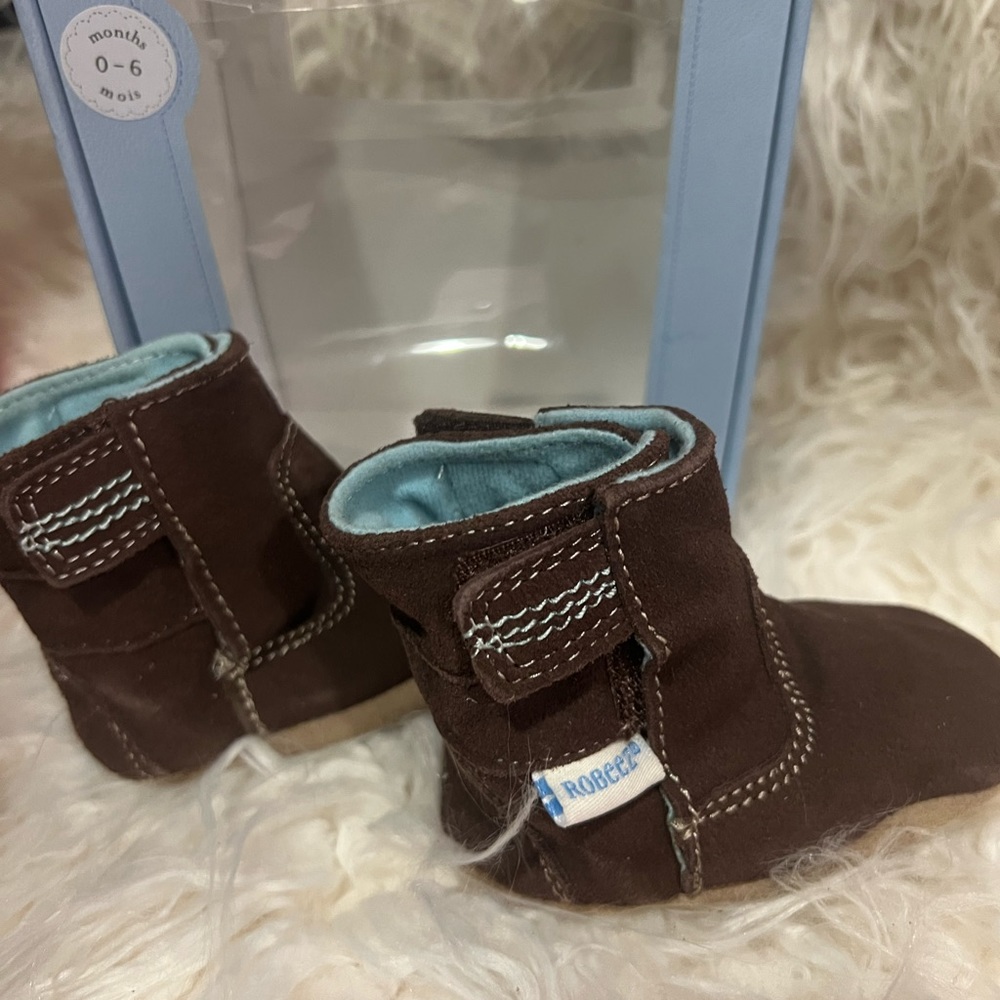 Robeez Shoes - Picture 3 of 3